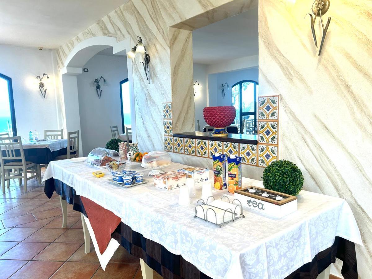 La Collina Sul Mare Bed & Breakfast Palma di Montechiaro Luaran gambar