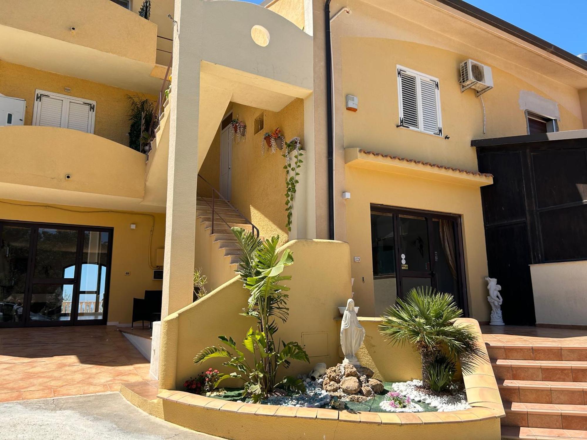 La Collina Sul Mare Bed & Breakfast Palma di Montechiaro Luaran gambar