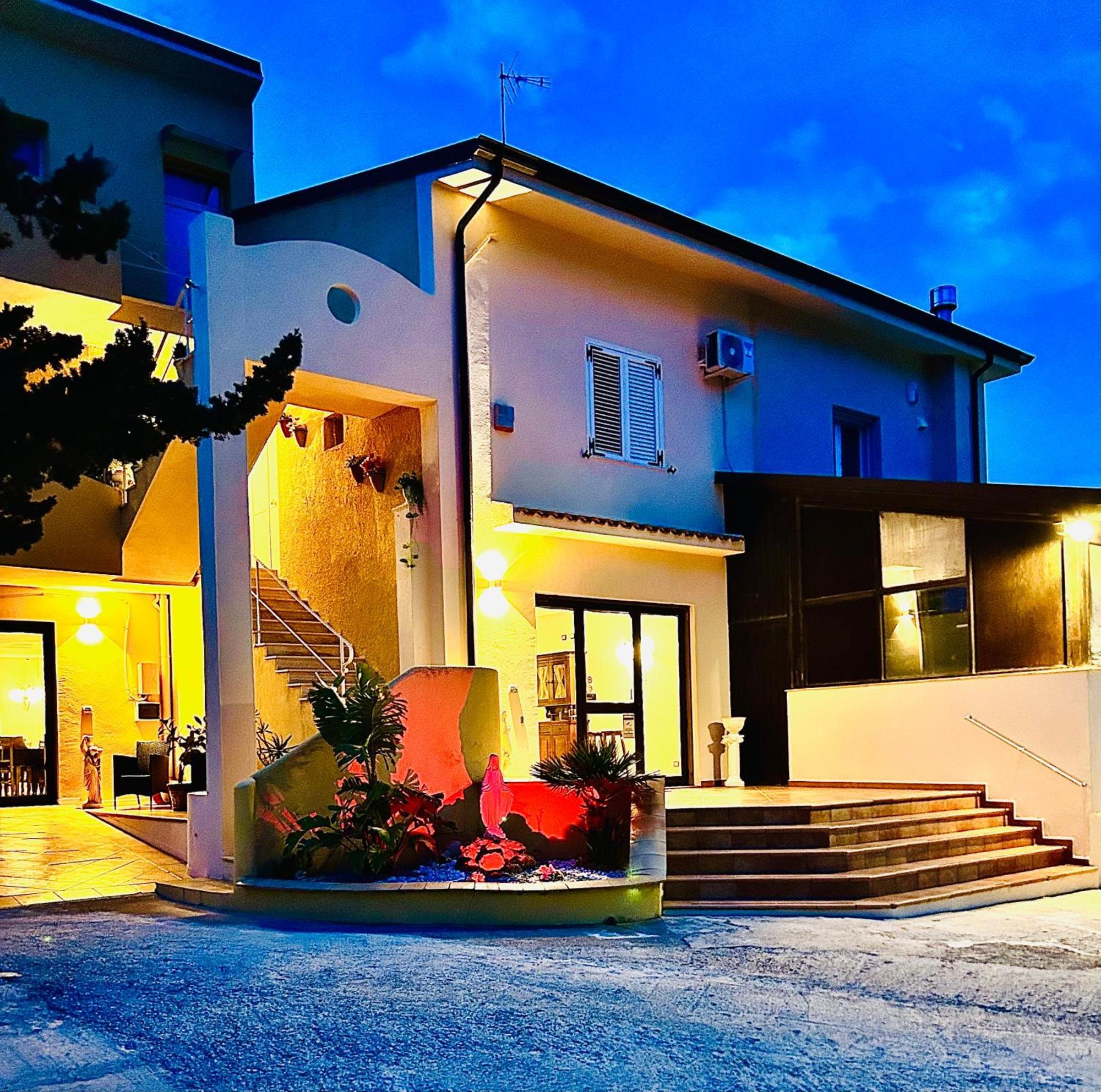 La Collina Sul Mare Bed & Breakfast Palma di Montechiaro Luaran gambar