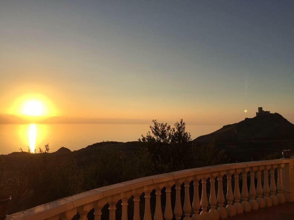 La Collina Sul Mare Bed & Breakfast Palma di Montechiaro Luaran gambar