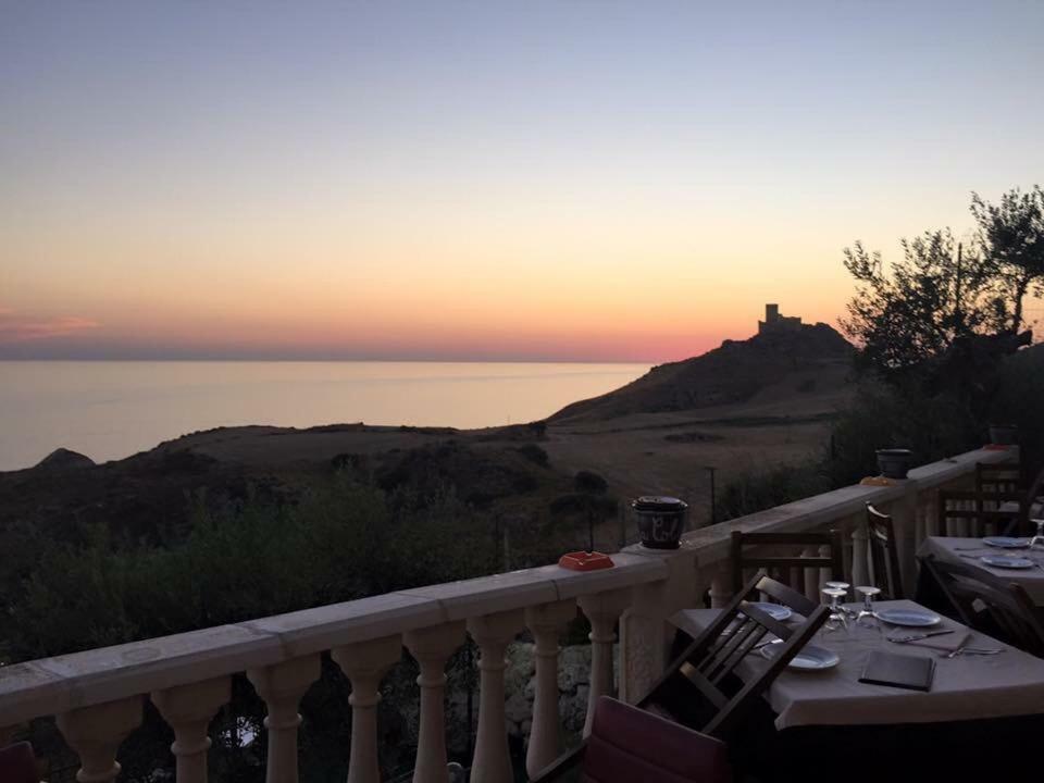 La Collina Sul Mare Bed & Breakfast Palma di Montechiaro Luaran gambar